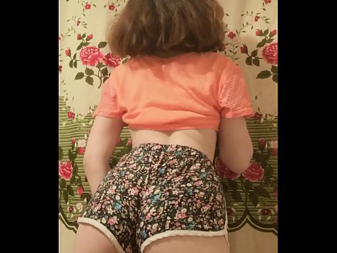 ❤️ Sexy junges Babe zieht ihre Shorts vor der Kamera aus ❤ Anal video bei porn de.pornjimbo.ru ❌❤