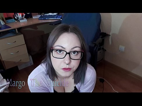 ❤️ Sexy Girl mit Brille saugt Dildo tief vor der Kamera ❤ Anal video bei porn de.pornjimbo.ru ❌❤